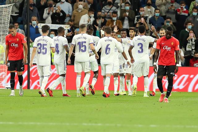 阿莫林：暴风雨总会来！在曼联参加发布会太难了